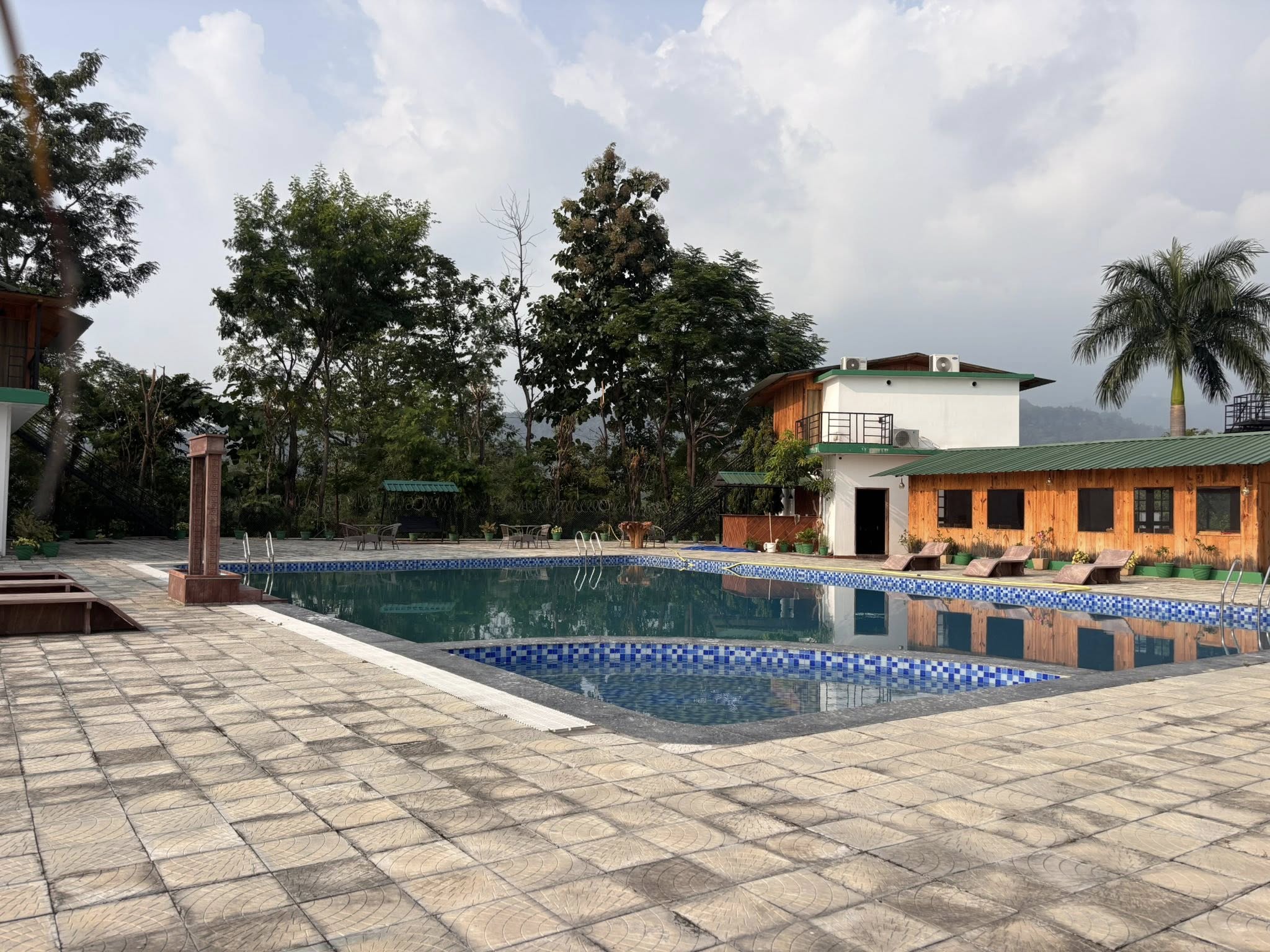 Corbett Wildernest Resort
